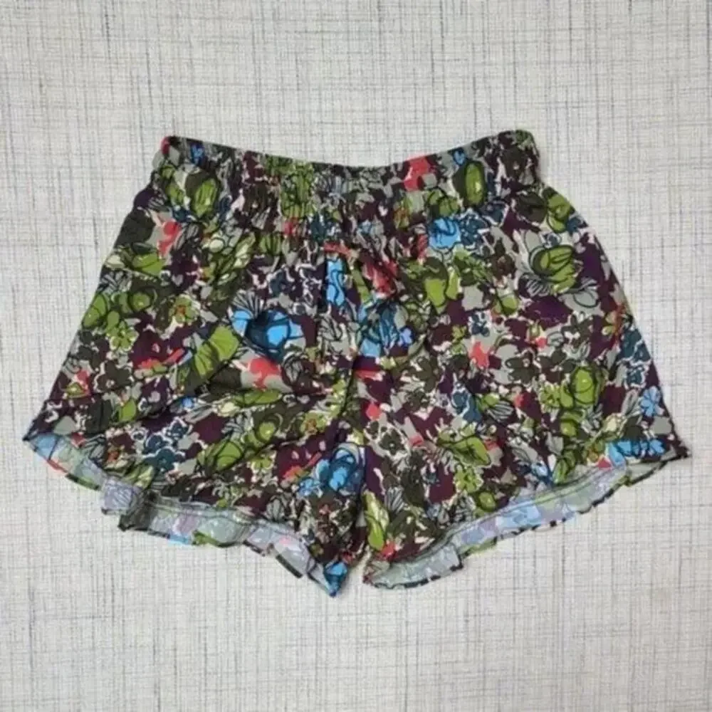 5/$25 On The Road Women’s Lounge Shorts Ruffle Floral Size Small‎